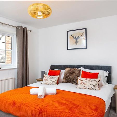 Maunsell House - Lovely Central Home Near Designer Outlets & Town With Parking 阿什弗德 外观 照片