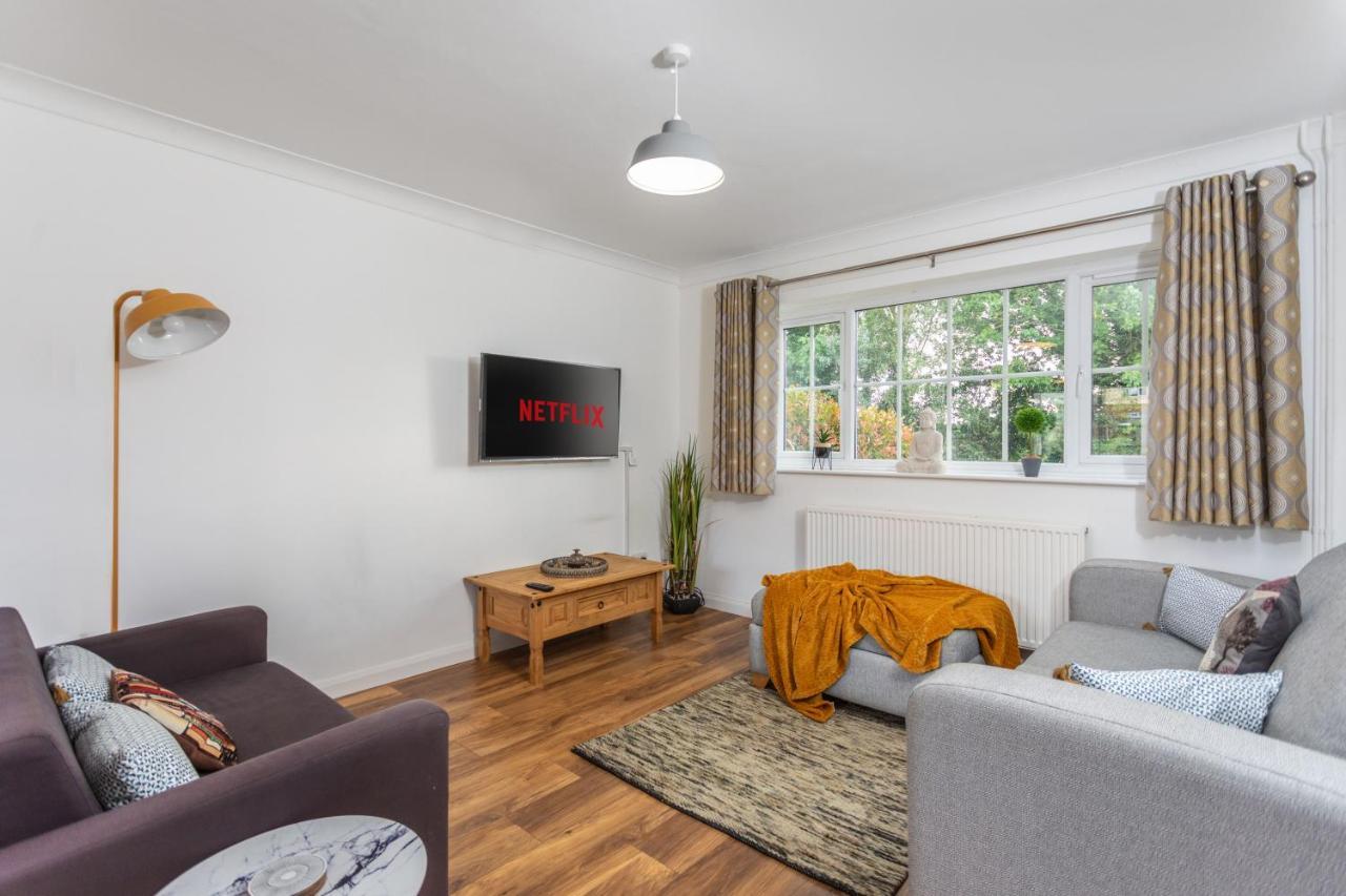 Maunsell House - Lovely Central Home Near Designer Outlets & Town With Parking 阿什弗德 外观 照片