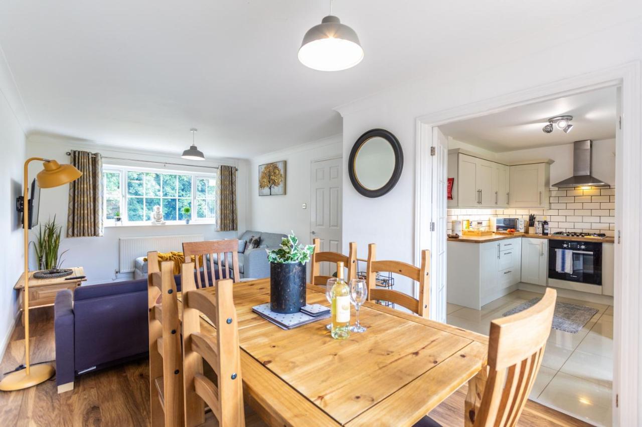 Maunsell House - Lovely Central Home Near Designer Outlets & Town With Parking 阿什弗德 外观 照片