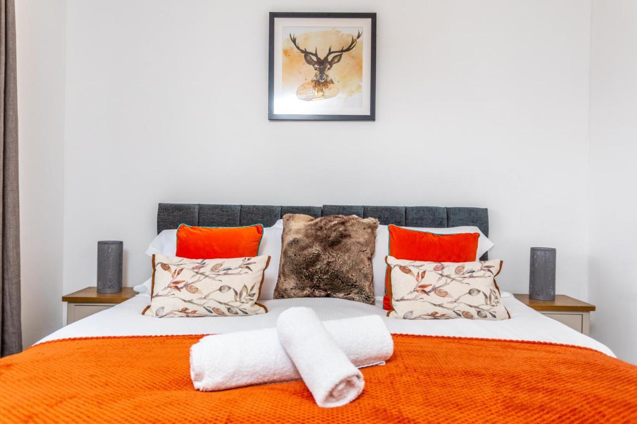 Maunsell House - Lovely Central Home Near Designer Outlets & Town With Parking 阿什弗德 外观 照片