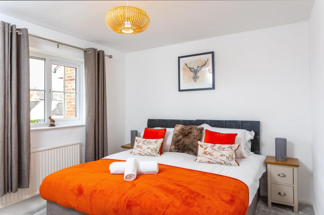Maunsell House - Lovely Central Home Near Designer Outlets & Town With Parking 阿什弗德 外观 照片